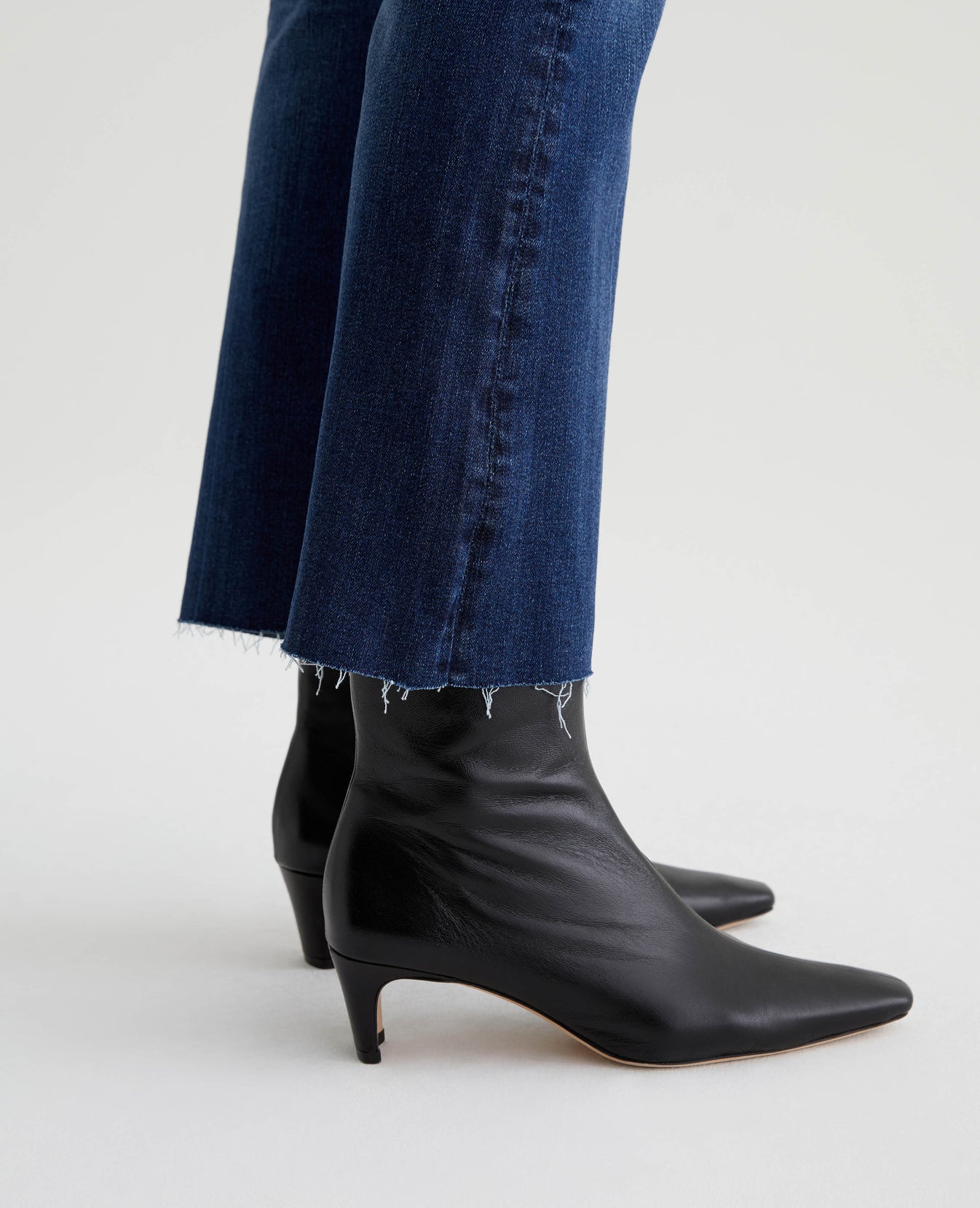 Farrah Boot Crop 11 Years Wilmington Womens Bottom Photo 5