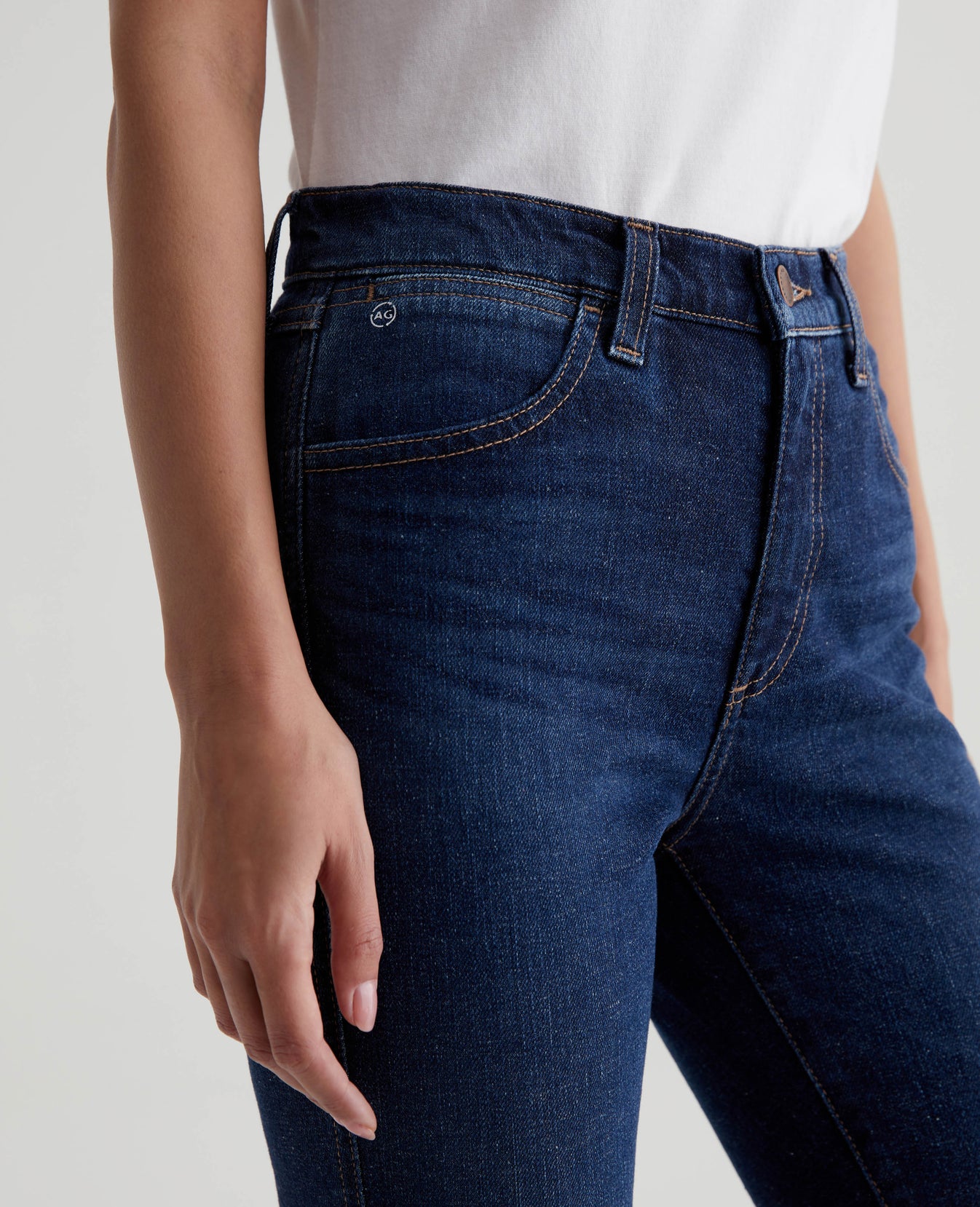 Naomi Wonders Womens Bottom Photo 3