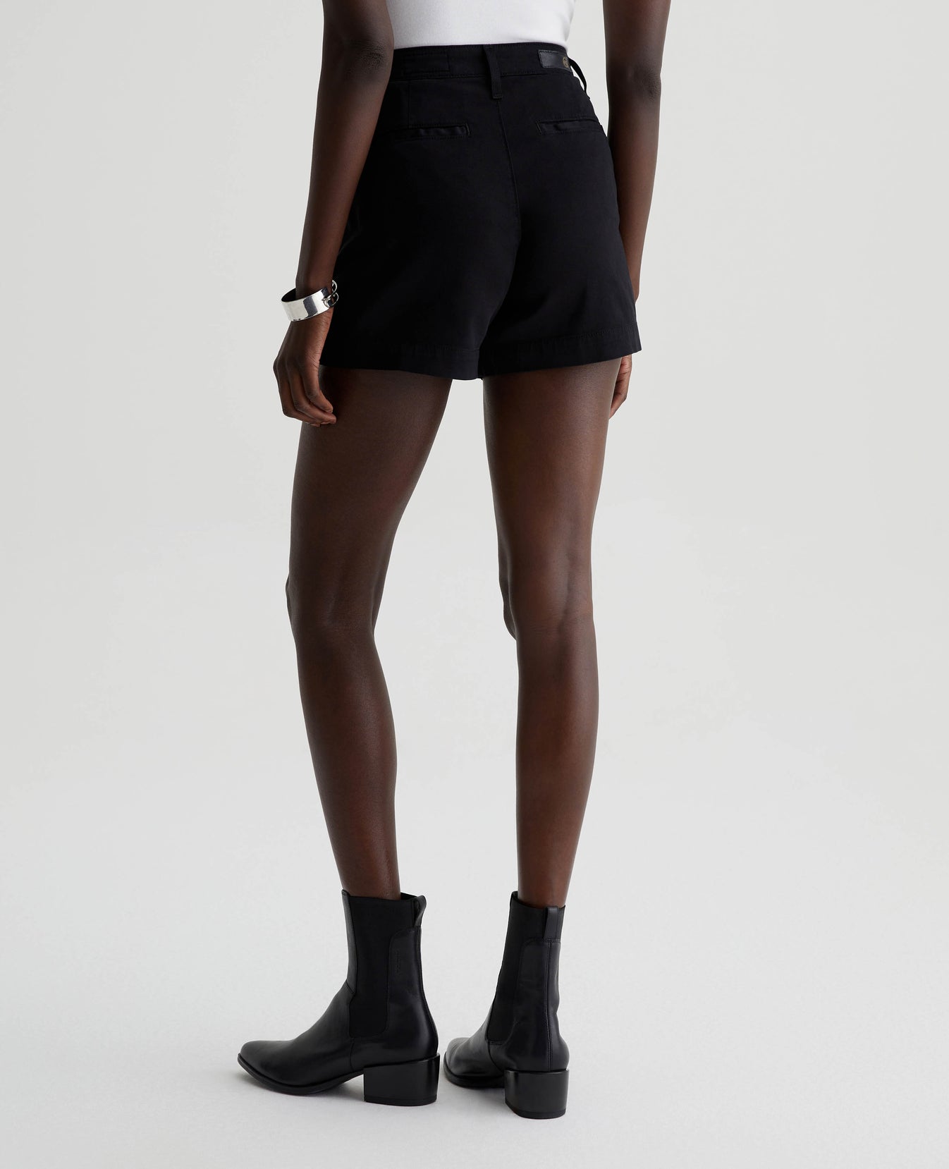 Womens Caden Short Super Black Womens Bottom Photo 6