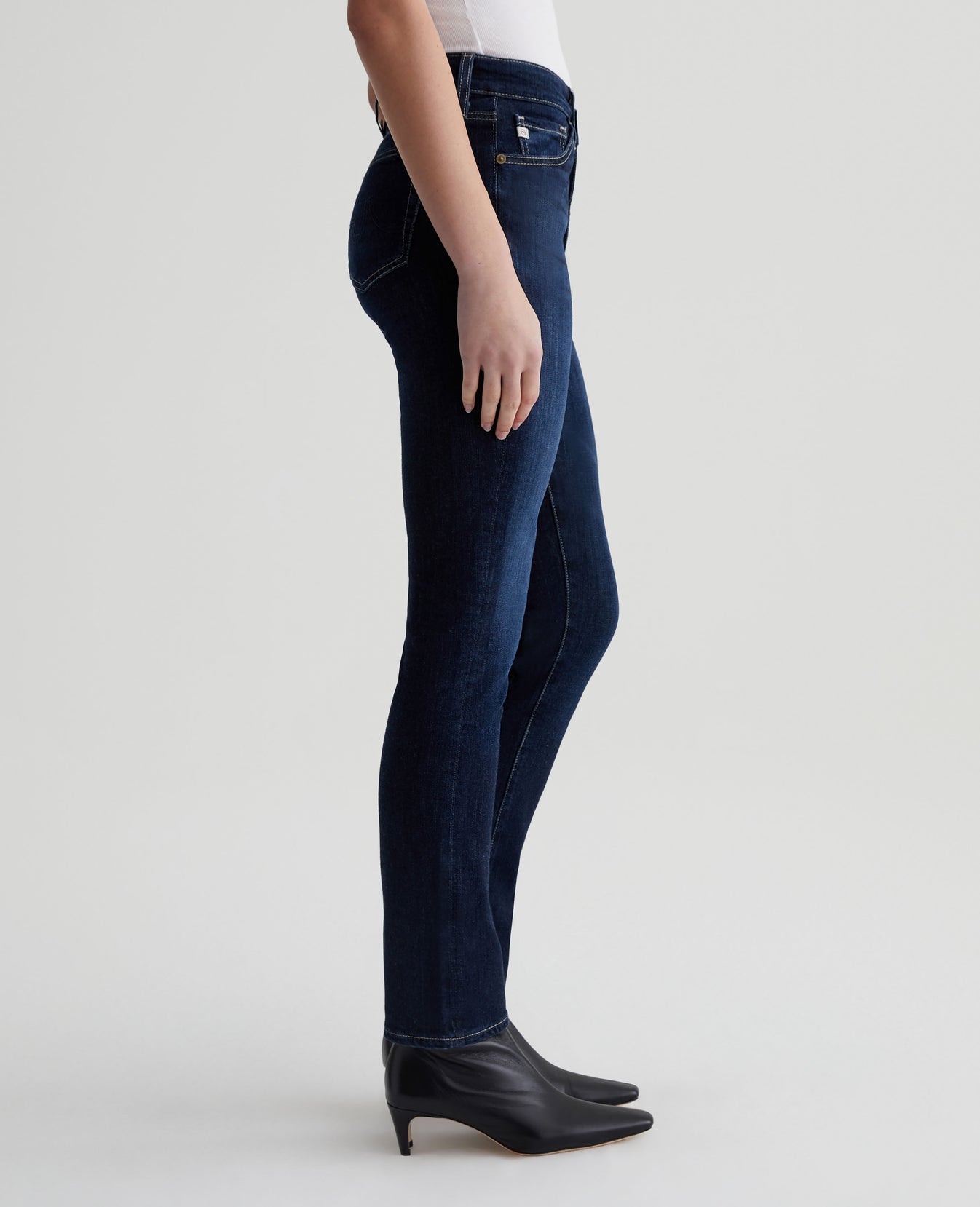 Mari Fairweather Womens Bottom Photo 4