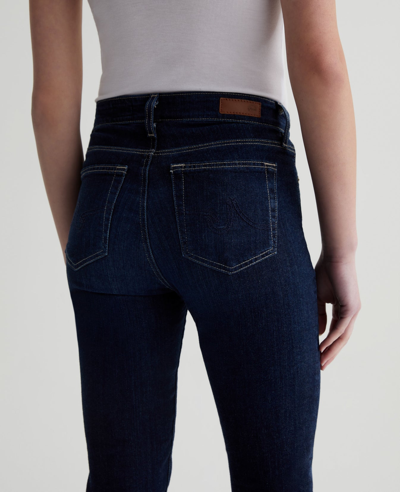 Mari Fairweather Womens Bottom Photo 5