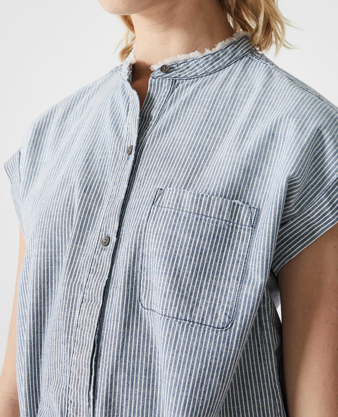 Liza Shirt Loft Frayed collar Shirt Women Tops Photo 4