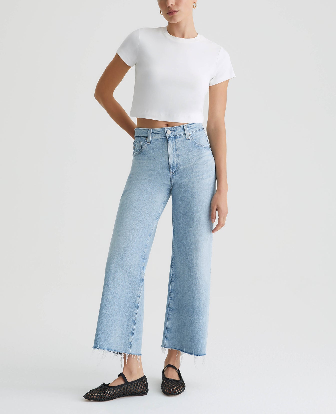 Saige Wide Leg Crop 360° Chateau Womens Bottom Photo 1